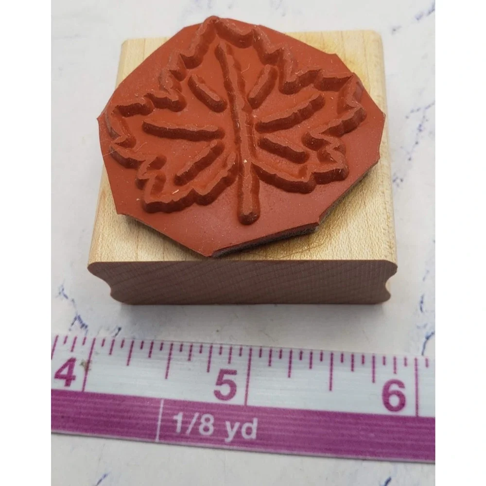 Stampin' Up! Autumn Maple Leaf Wood Mounted Rubber Stamp